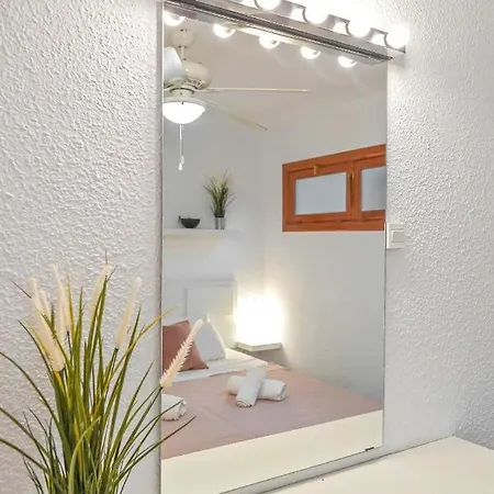 Apartmán Bonito Apartmento En Garden Con Piscina Climatizada *
